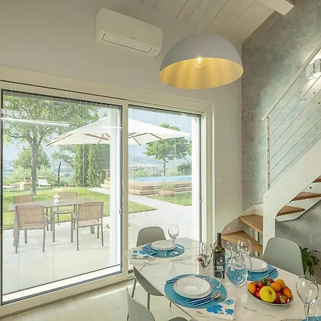 Holiday home Spacious In Montelupone